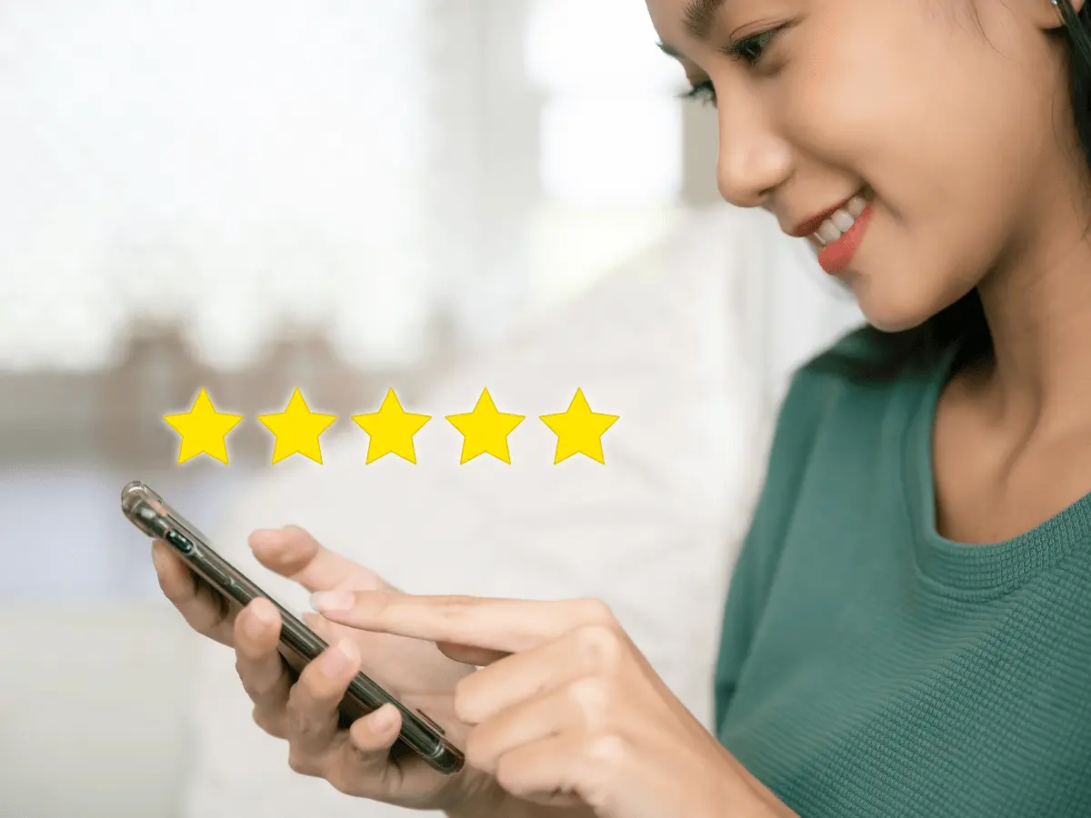 Maintaining a Good Relationship with Customers through Continuous Communication for IPTV Services